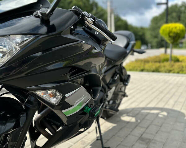 Кавасакі Ніндзя 2019 у Фастове на Automoto.ua Чорний Кавасакі Ніндзя, об'ємом двигуна 0.65 л та пробігом 14 тис. км за 7200 $, фото 17 на Automoto.ua