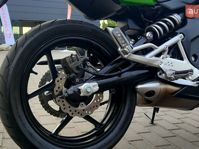 купить новое авто Кавасаки Ниндзя 2019 года от официального дилера Иван Васильевич Олейник Кавасаки фото