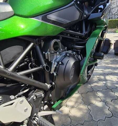Зеленый Кавасаки Ниндзя, объемом двигателя 1 л и пробегом 17 тыс. км за 18700 $, фото 10 на Automoto.ua