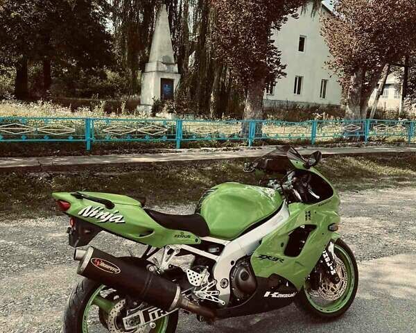 Зеленый Кавасаки Ниндзя, объемом двигателя 0 л и пробегом 40 тыс. км за 3500 $, фото 3 на Automoto.ua
