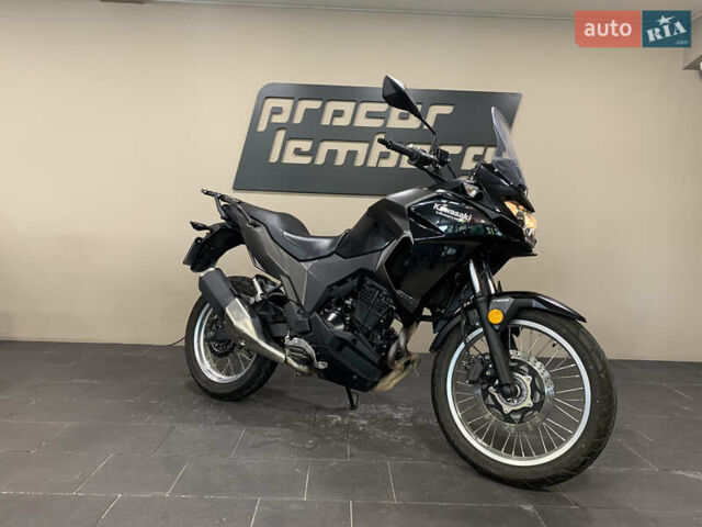 Черный Кавасаки Версис, объемом двигателя 0.3 л и пробегом 7 тыс. км за 5000 $, фото 1 на Automoto.ua