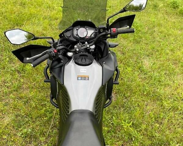 Чорний Кавасакі Версіс, об'ємом двигуна 0 л та пробігом 6 тис. км за 5500 $, фото 5 на Automoto.ua