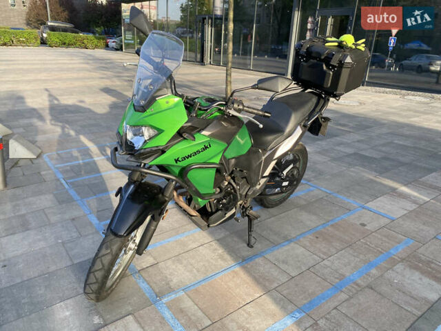 Зеленый Кавасаки Версис, объемом двигателя 0.3 л и пробегом 15 тыс. км за 5100 $, фото 2 на Automoto.ua