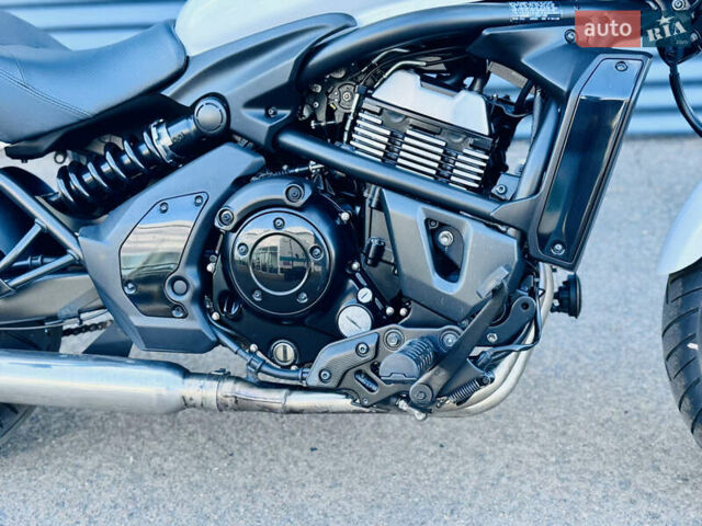 Белый Кавасаки Вулкан, объемом двигателя 0.65 л и пробегом 24 тыс. км за 5900 $, фото 5 на Automoto.ua