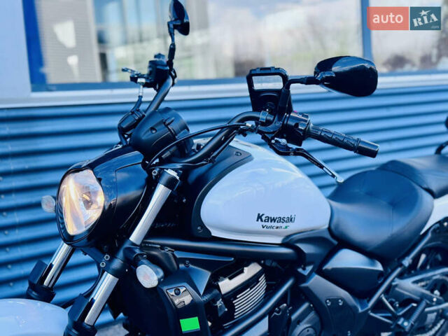 Белый Кавасаки Вулкан, объемом двигателя 0.65 л и пробегом 24 тыс. км за 5900 $, фото 13 на Automoto.ua