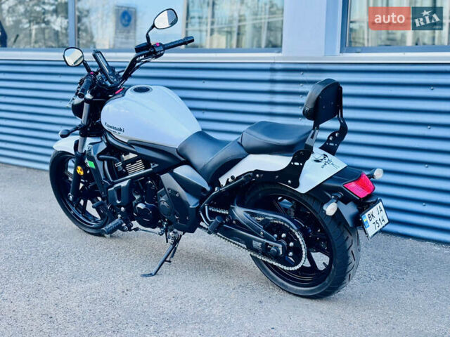 Белый Кавасаки Вулкан, объемом двигателя 0.65 л и пробегом 24 тыс. км за 5900 $, фото 10 на Automoto.ua