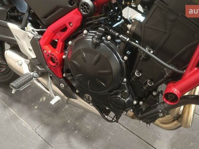 Кавасакі Z, об'ємом двигуна 0.65 л та пробігом 0 тис. км за 11081 $, фото 22 на Automoto.ua