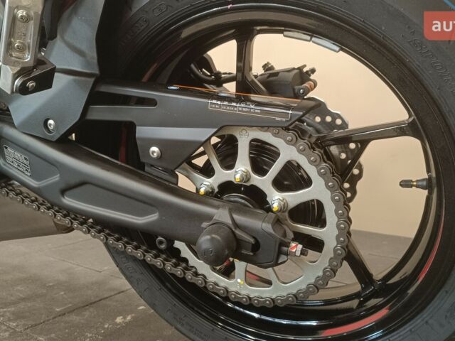 Кавасакі Z, об'ємом двигуна 0.65 л та пробігом 0 тис. км за 11081 $, фото 16 на Automoto.ua