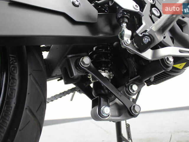 Серый Кавасаки З, объемом двигателя 0.1 л и пробегом 1 тыс. км за 5500 $, фото 26 на Automoto.ua