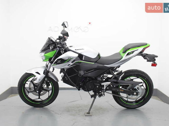 Серый Кавасаки З, объемом двигателя 0.1 л и пробегом 1 тыс. км за 5500 $, фото 1 на Automoto.ua
