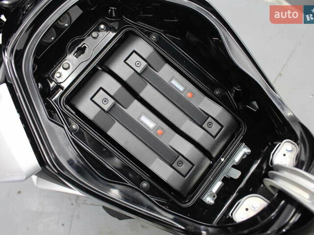 Серый Кавасаки З, объемом двигателя 0.1 л и пробегом 1 тыс. км за 5500 $, фото 27 на Automoto.ua