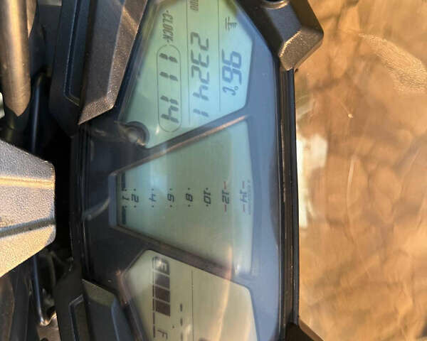 Белый Кавасаки ЗР, объемом двигателя 0.81 л и пробегом 23 тыс. км за 7000 $, фото 8 на Automoto.ua