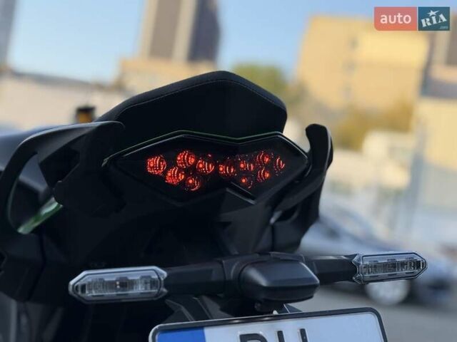 Чорний Кавасакі ЗКС, об'ємом двигуна 1.04 л та пробігом 1 тис. км за 18500 $, фото 9 на Automoto.ua