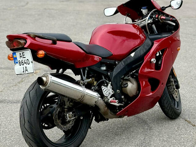 Красный Кавасаки ЗКС, объемом двигателя 0.6 л и пробегом 40 тыс. км за 3350 $, фото 3 на Automoto.ua