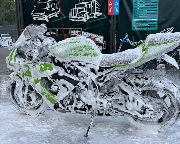 Зеленый Кавасаки ЗКС, объемом двигателя 1 л и пробегом 31 тыс. км за 8500 $, фото 9 на Automoto.ua