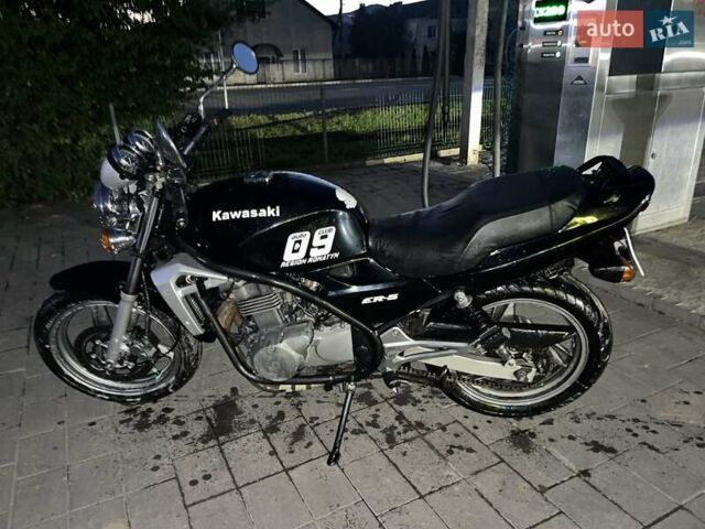 Черный Кавасаки  ER 500, объемом двигателя 0 л и пробегом 56 тыс. км за 2400 $, фото 3 на Automoto.ua
