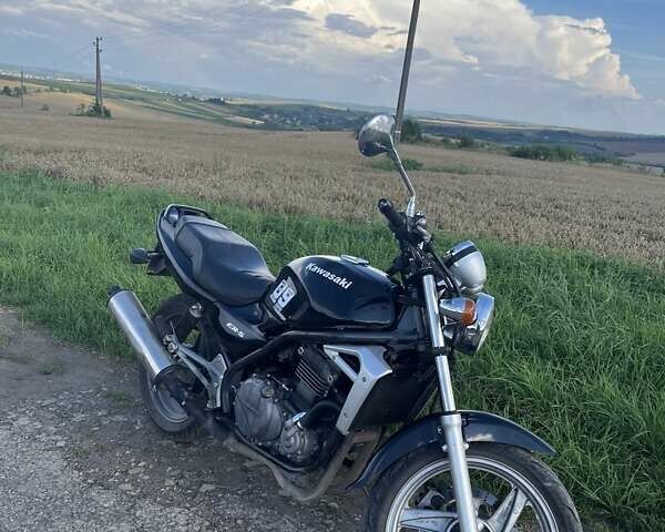Черный Кавасаки  ER 500, объемом двигателя 0 л и пробегом 56 тыс. км за 2400 $, фото 2 на Automoto.ua