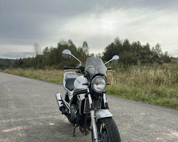 Серый Кавасаки  ER 500, объемом двигателя 0.5 л и пробегом 32 тыс. км за 2400 $, фото 1 на Automoto.ua