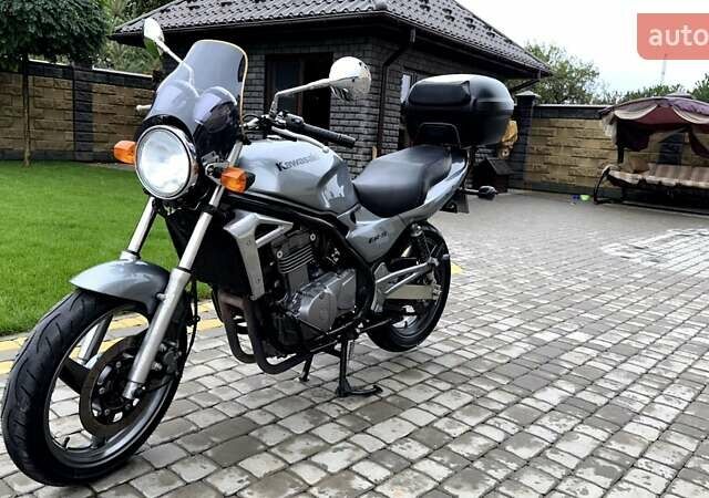 Серый Кавасаки  ER 500, объемом двигателя 0.5 л и пробегом 17 тыс. км за 2999 $, фото 1 на Automoto.ua