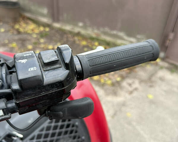 Красный Кавасаки Brute Force 750, объемом двигателя 0.75 л и пробегом 6 тыс. км за 8000 $, фото 5 на Automoto.ua