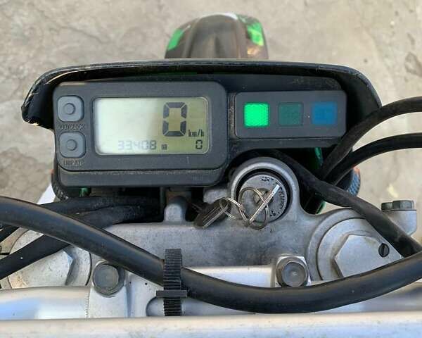 Черный Кавасаки D-Tracker 250, объемом двигателя 0.25 л и пробегом 34 тыс. км за 2600 $, фото 7 на Automoto.ua