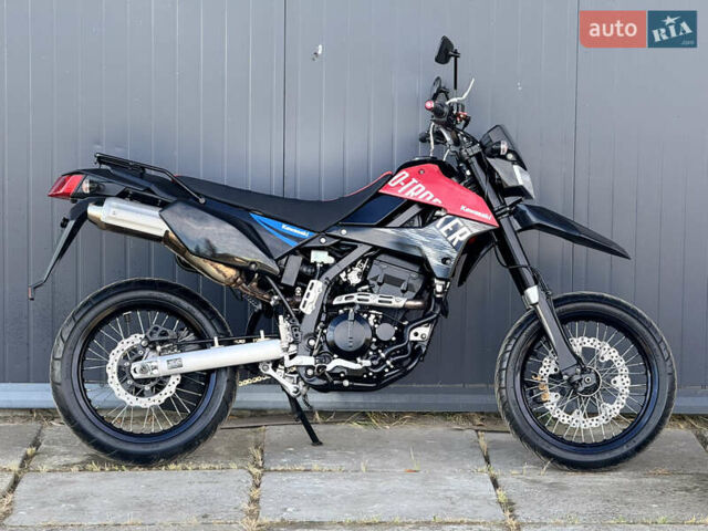 Черный Кавасаки D-Tracker 250, объемом двигателя 0.25 л и пробегом 17 тыс. км за 4000 $, фото 5 на Automoto.ua