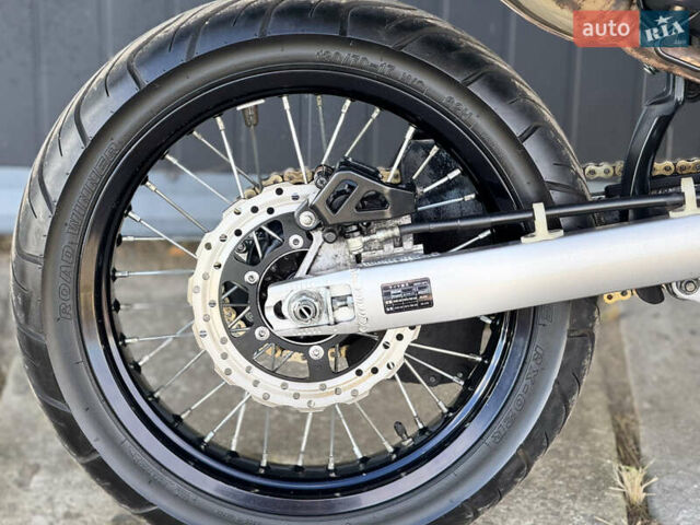 Черный Кавасаки D-Tracker 250, объемом двигателя 0.25 л и пробегом 17 тыс. км за 4000 $, фото 9 на Automoto.ua