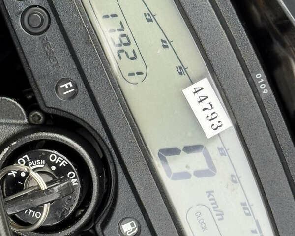 Черный Кавасаки D-Tracker 250, объемом двигателя 0.25 л и пробегом 17 тыс. км за 4000 $, фото 15 на Automoto.ua