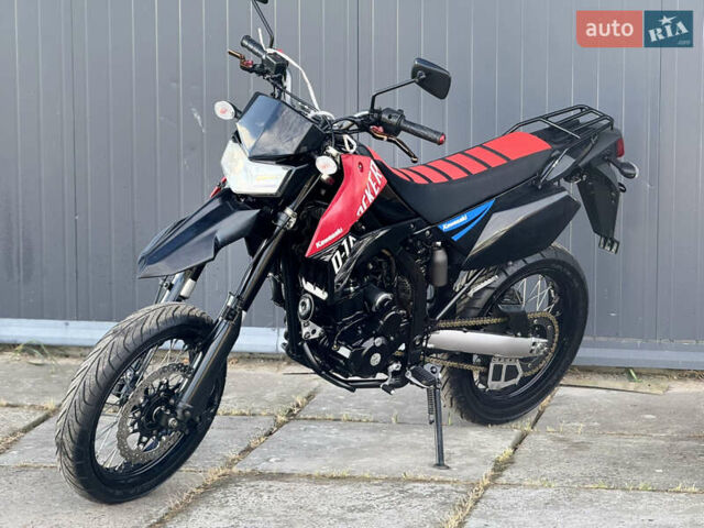 Черный Кавасаки D-Tracker 250, объемом двигателя 0.25 л и пробегом 17 тыс. км за 4000 $, фото 1 на Automoto.ua