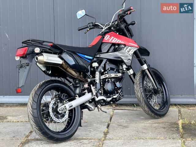 Черный Кавасаки D-Tracker 250, объемом двигателя 0.25 л и пробегом 17 тыс. км за 4000 $, фото 4 на Automoto.ua