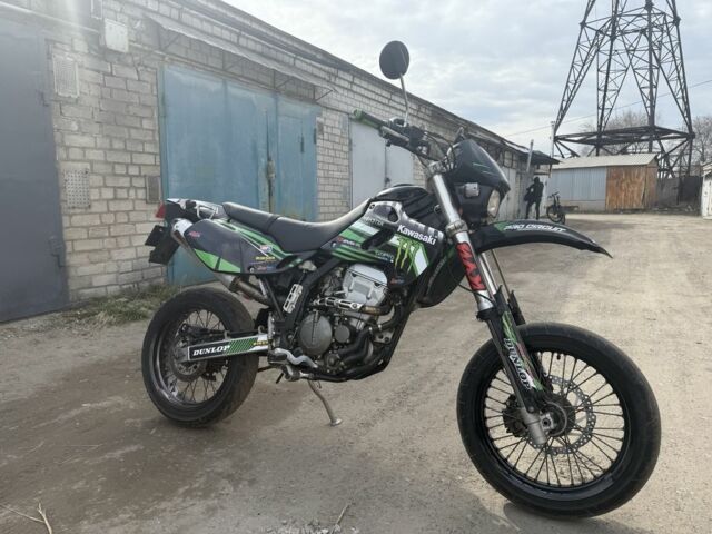 Кавасаки D-Tracker 250, объемом двигателя 0.25 л и пробегом 0 тыс. км за 3800 $, фото 3 на Automoto.ua