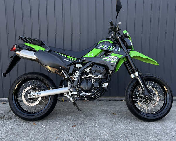 Зеленый Кавасаки D-Tracker 250, объемом двигателя 0.25 л и пробегом 26 тыс. км за 4200 $, фото 1 на Automoto.ua
