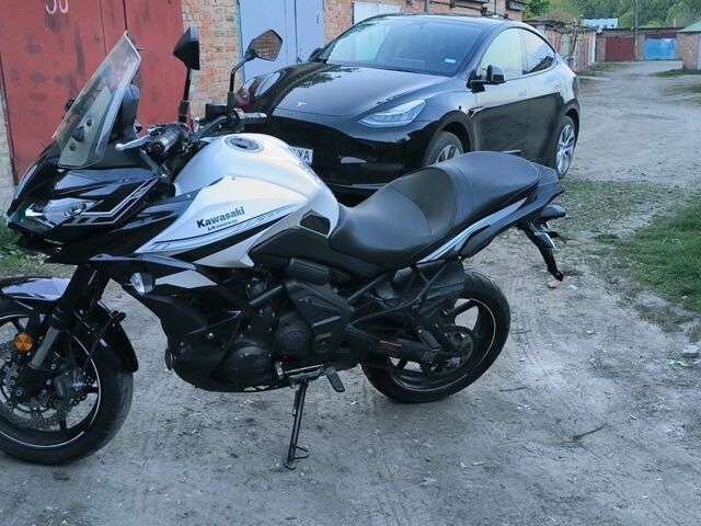 Черный Кавасаки Другая, объемом двигателя 0.7 л и пробегом 0 тыс. км за 8500 $, фото 2 на Automoto.ua