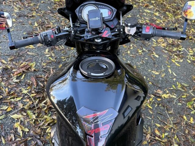 Кавасаки Другая, объемом двигателя 0.75 л и пробегом 0 тыс. км за 6000 $, фото 7 на Automoto.ua