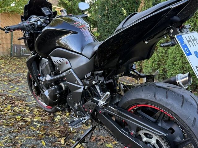 Кавасаки Другая, объемом двигателя 0.75 л и пробегом 0 тыс. км за 6000 $, фото 9 на Automoto.ua