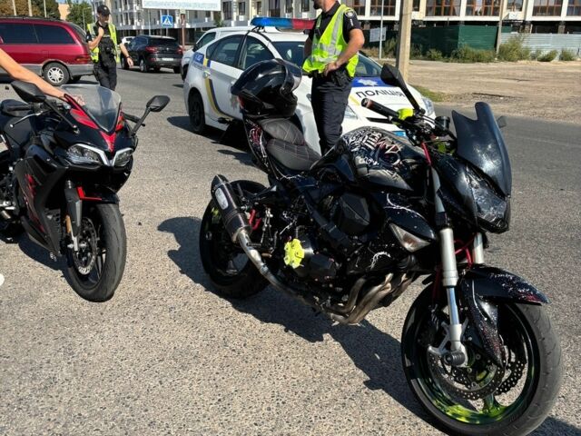 Кавасаки Другая, объемом двигателя 1 л и пробегом 0 тыс. км за 3700 $, фото 13 на Automoto.ua