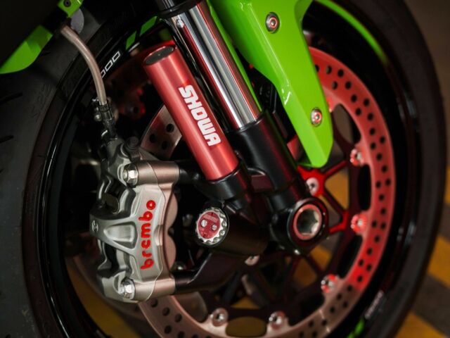 Кавасаки Другая, объемом двигателя 1 л и пробегом 0 тыс. км за 17000 $, фото 14 на Automoto.ua