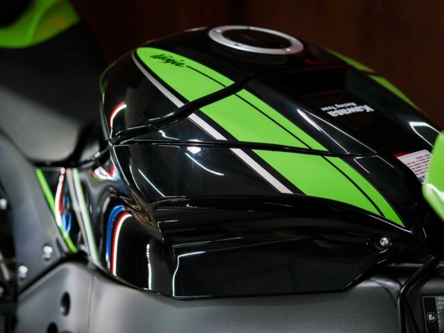 Кавасаки Другая, объемом двигателя 1 л и пробегом 0 тыс. км за 17000 $, фото 8 на Automoto.ua