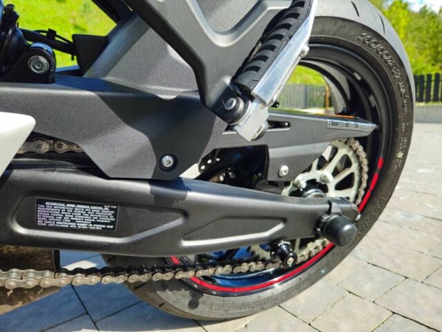 Кавасакі Інша, об'ємом двигуна 0.65 л та пробігом 0 тис. км за 6599 $, фото 21 на Automoto.ua