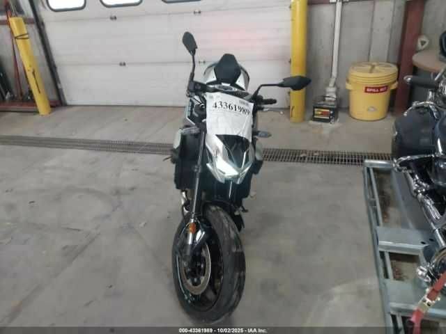 Кавасаки Другая, объемом двигателя 0.9 л и пробегом 0 тыс. км за 3000 $, фото 4 на Automoto.ua