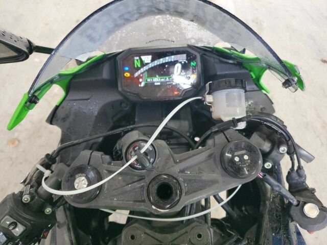 Кавасаки Другая, объемом двигателя 0.64 л и пробегом 0 тыс. км за 4000 $, фото 6 на Automoto.ua