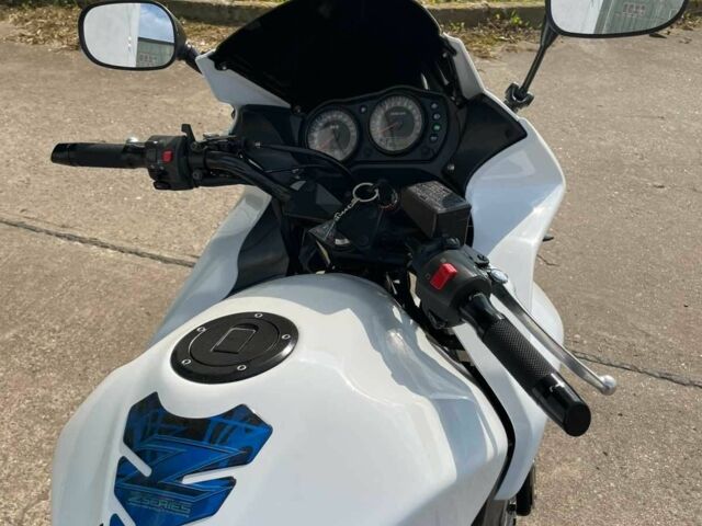 Кавасаки Другая, объемом двигателя 0.75 л и пробегом 0 тыс. км за 4085 $, фото 6 на Automoto.ua