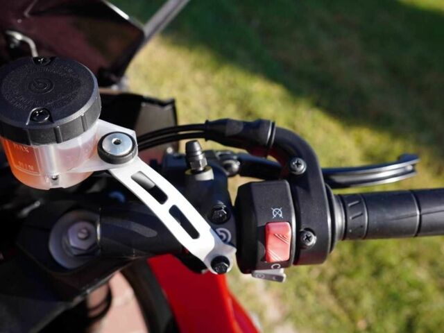 Кавасаки Другая, объемом двигателя 1.04 л и пробегом 0 тыс. км за 7900 $, фото 10 на Automoto.ua