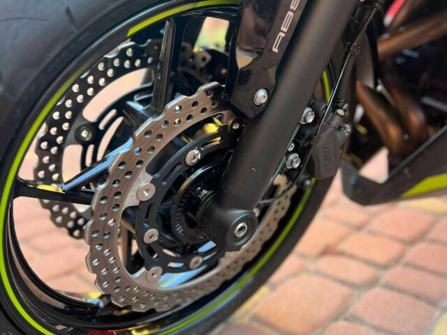 Кавасаки Другая, объемом двигателя 0.65 л и пробегом 0 тыс. км за 8200 $, фото 14 на Automoto.ua