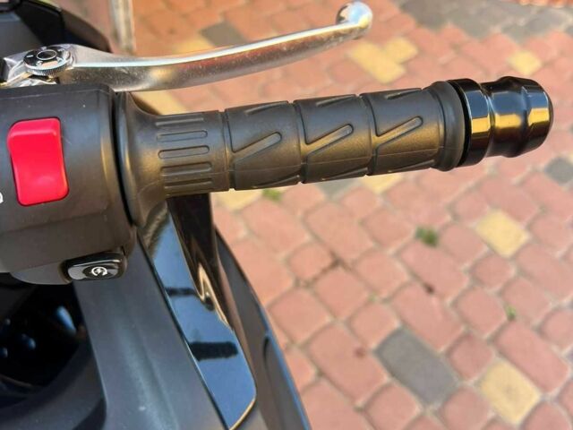 Кавасаки Другая, объемом двигателя 0.65 л и пробегом 0 тыс. км за 8200 $, фото 8 на Automoto.ua