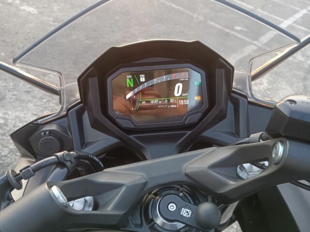 Кавасаки Другая, объемом двигателя 0.65 л и пробегом 0 тыс. км за 9000 $, фото 3 на Automoto.ua