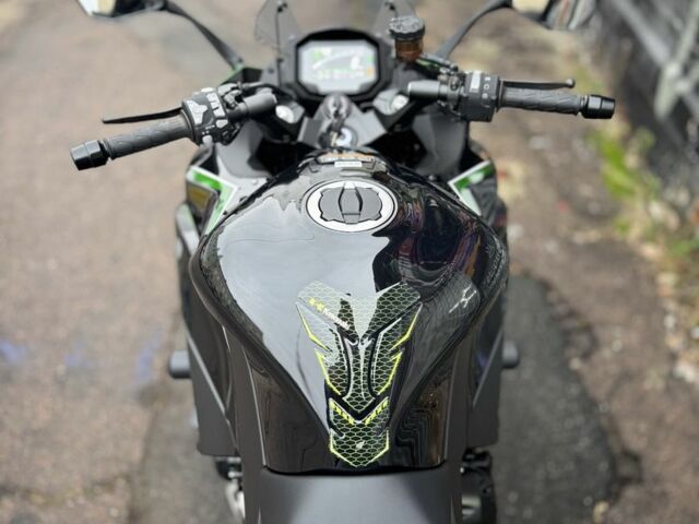 Кавасаки Другая, объемом двигателя 0 л и пробегом 0 тыс. км за 18500 $, фото 10 на Automoto.ua