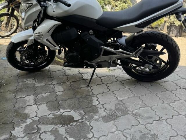 Кавасаки Другая, объемом двигателя 0.65 л и пробегом 0 тыс. км за 6400 $, фото 7 на Automoto.ua