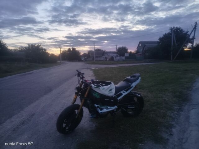 Кавасаки Другая, объемом двигателя 0.64 л и пробегом 0 тыс. км за 2042 $, фото 1 на Automoto.ua