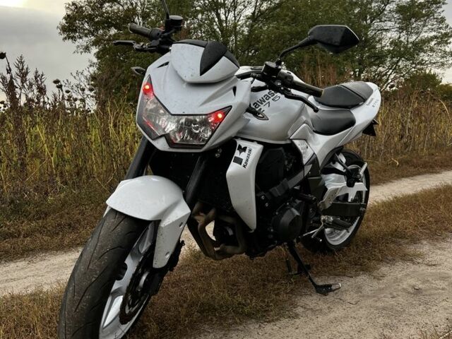 Кавасаки Другая, объемом двигателя 0.75 л и пробегом 0 тыс. км за 2600 $, фото 2 на Automoto.ua